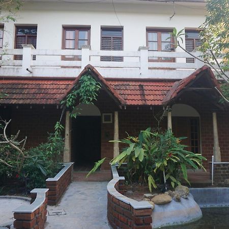 Green'S Guest House Auroville Eksteriør bilde