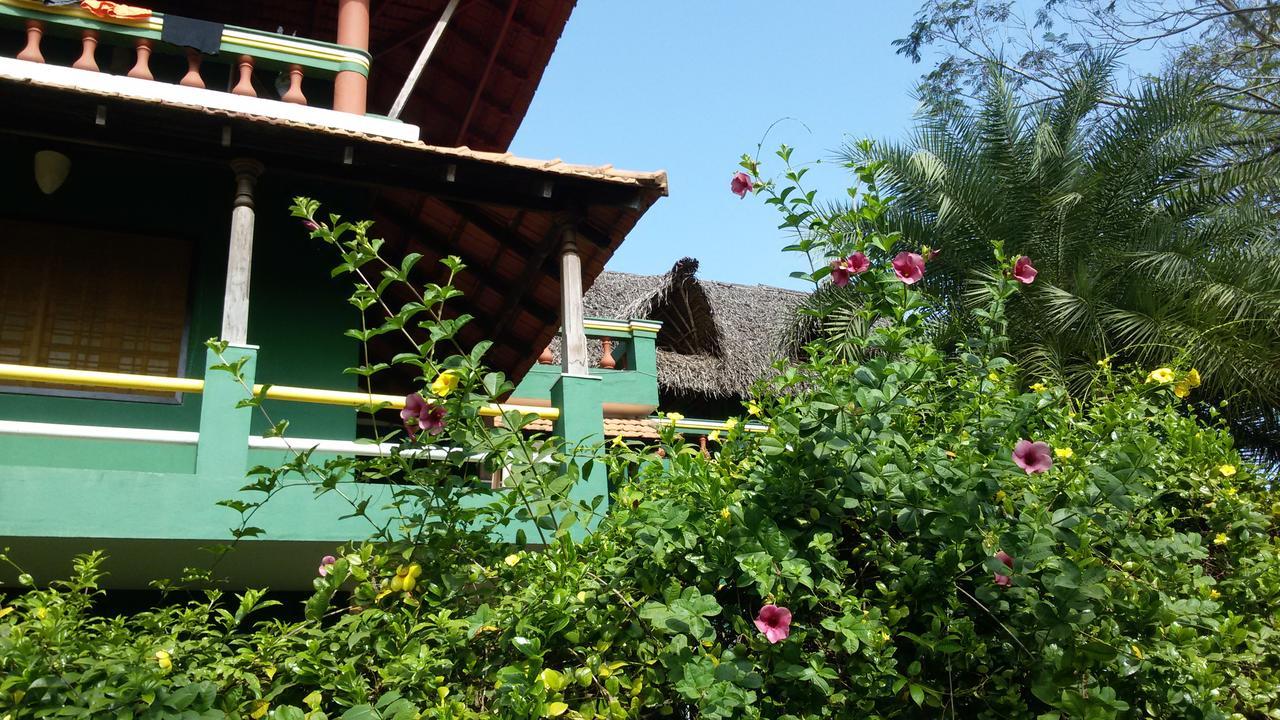 Green'S Guest House Auroville Eksteriør bilde